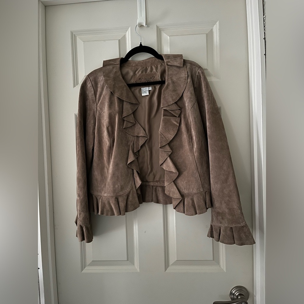 Women’s Live A Little brown leather jacket scalloped edges romantic flirty M